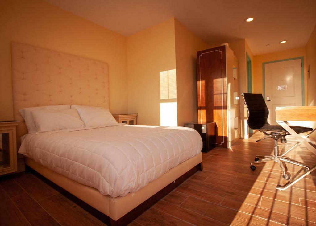Grove Hotel Cherry Grove Экстерьер фото